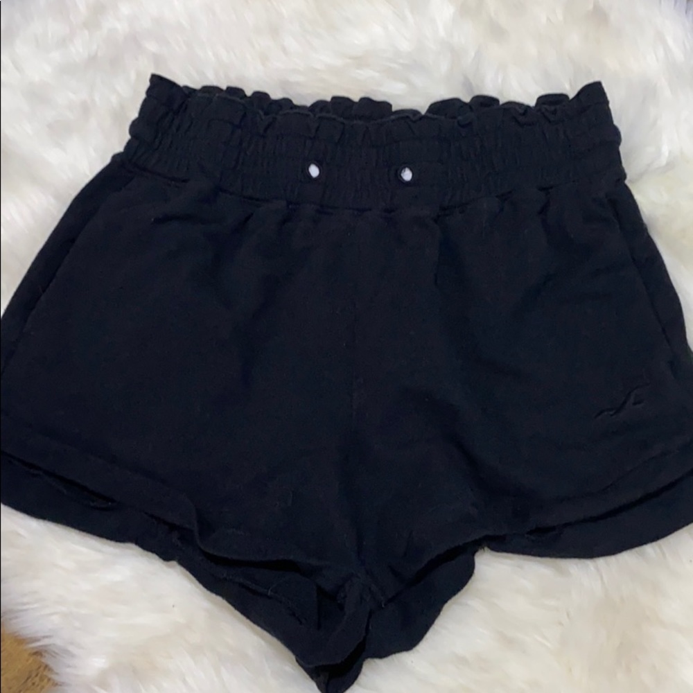 🌺 2 for 25 🌺 Hollister shorts